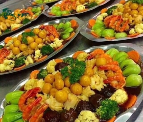 Món ăn được thay đổi hằng ngày đa dạng 