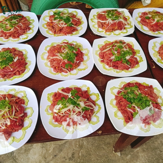 Bò né cải mầm